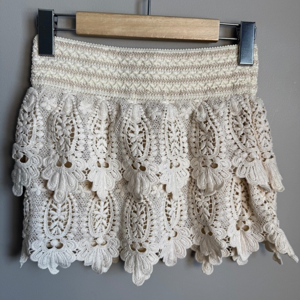 Swoon Women's Crochet Lace Tiered Mini Skirt Cream Boho Festival‎ NEW Y2K Chic